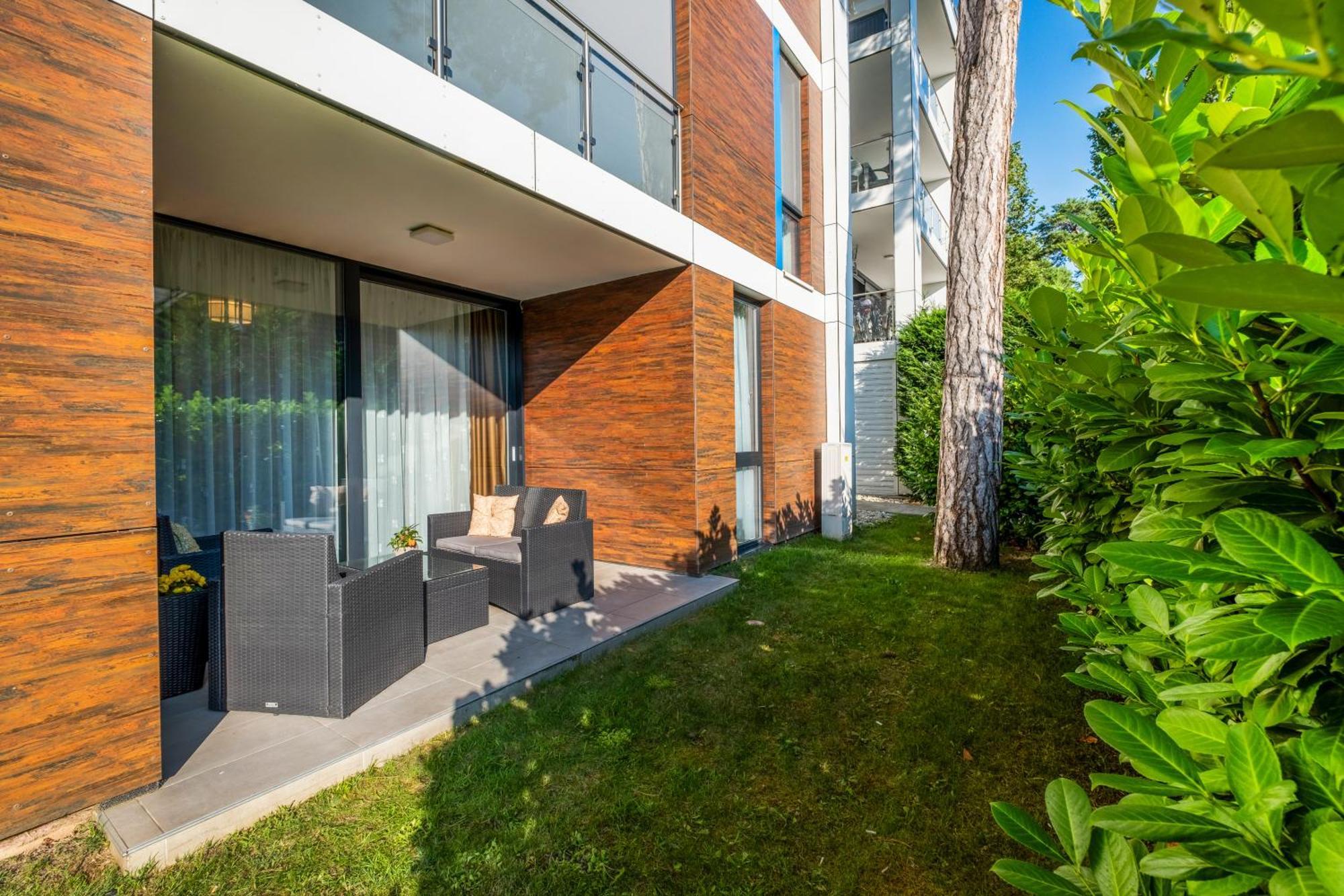 Mf Port Azur Wellness Apartments Siófok Exterior foto